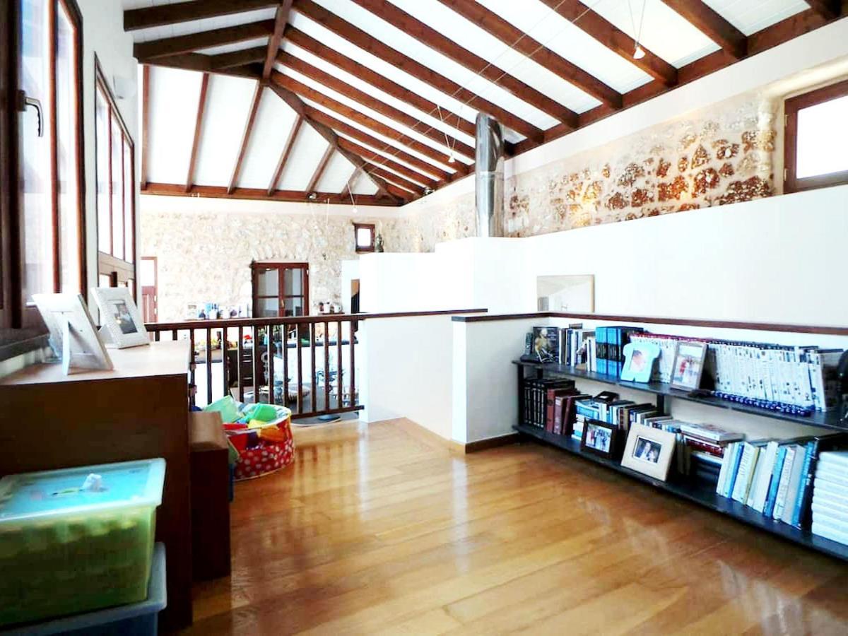 Gytheio Retreat, Panoramic Sea View Apartment エクステリア 写真