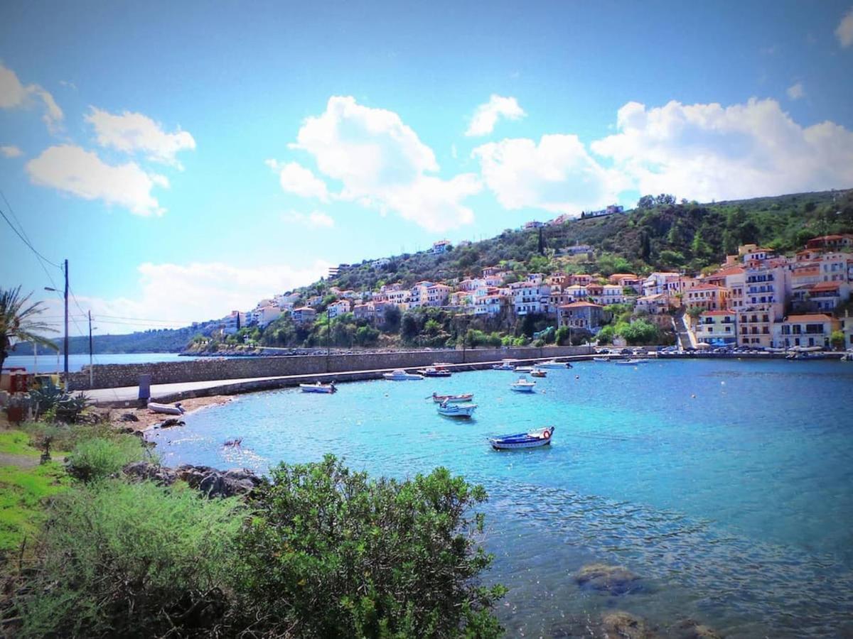 Gytheio Retreat, Panoramic Sea View Apartment エクステリア 写真